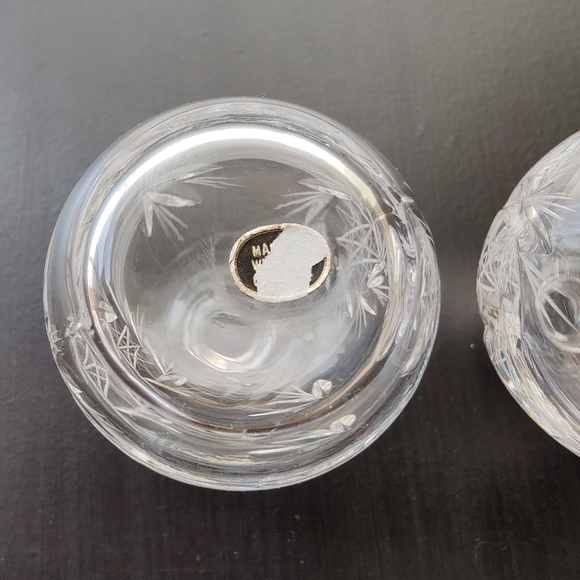 Vintage crystal Pinwheel salt and pepper shakers 🧂| made in western Germany - Picture 9 of 16